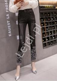 Czarne jeansy z kwiatami 3D na nogawkach - 088 - Lejdi